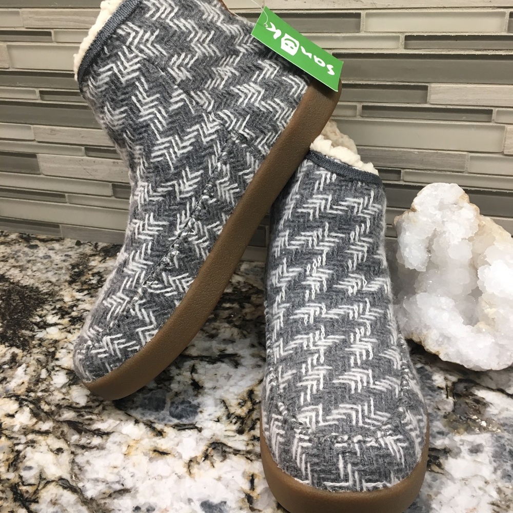 Sanuk Women's NICE Bootah - BRAND NWT - Picture 5 of 7